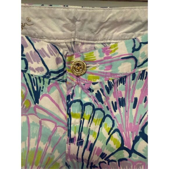Lilly Pulitzer Buttercup Scalloped Edge Shorts in Seashell Print Sz 0 EUC - Picture 3 of 7